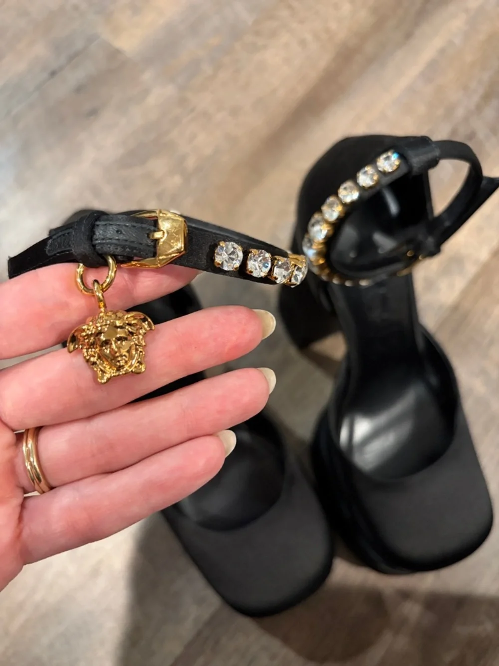 COPY Versace Aevitas Satin Platform Pumps Ankle Strap Medusa Charm 39 - Picture 7 of 7